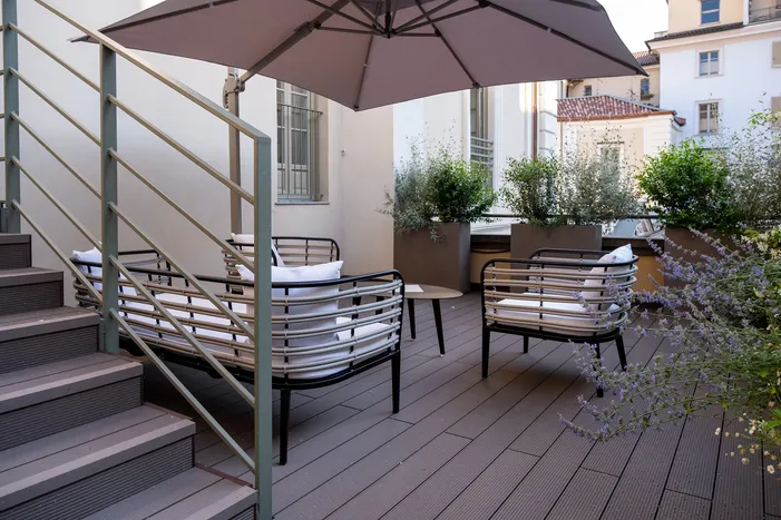 Deluxe suite with terrace-2