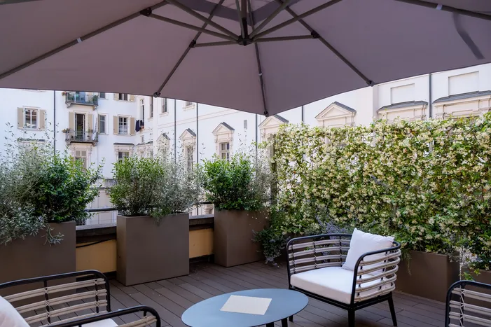 Deluxe suite with terrace-3